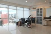 Sala comercial | Mobiliado | bairro Menino Deus | 1 Vaga de garagem | &lt;BR&gt;&lt;BR&gt;Sala comercial, andar alto, vista panorâmica do bairro Menino Deus e uma vaga escriturada e coberta. Em seus 5