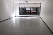 Sala comercial localizada no bairro Floresta com 57,86m². Imóvel com  banheiro e pisos em cerâmica. Imóvel com sol da tarde. Condomínio dispõe de porteiro eletrônico. Localizado na Rua Félix da Cunha 