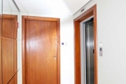 Excelente cobertura 3 dormitórios, suíte e closet, sala de estar com lareira, sala de jantar, escritório, sacada, ficam móveis sob medida,  2 banheiros, cozinha e área de serviço. Andar superior sala 