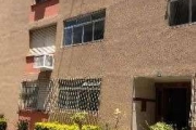 Excelente apartamento,dois dormitórios,dependência de empregada,cozinha montada,wc auxiliar,área de serviço,banheiro social finamente decorado,garagem fechada e escriturada e mais uma vaga rotativa,po