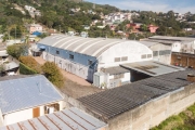 Pavilhão com 1000m2 de área construida, localizado num terreno de  32 x 60,  2080m2,  próprio para metalúrgica, equipado com 04 tornos, 02 furadeiras fresadoras, facão para corte de chapa metalica, 01