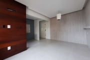 Apartamento de 1 dormitório totalmente reformado, com 43,76 ² privativos, com suíte e closet, lavabo, cozinha. Possui uma vaga de garagem escriturada e coberta. Condomínio com portaria 24h, elevador. 