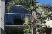 Pavilhão Comercial no Bairro São Geraldo - Oportunidade de Investimento!&lt;BR&gt;&lt;BR&gt;Vende-se pavilhão comercial com 525m² de área construída, localizado no Bairro São Geraldo, junto ao Superme