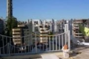 Vende-se cobertura 3 (três) dormitórios com suíte, 2 (duas) vagas de garagem no bairro Bela Vista m Porto Alegre próximo ao Caracol.&lt;BR&gt;&lt;BR&gt;Esta cobertura possui 225m² de área privativa e 