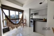 APARTAMENTO bairro CRISTAL, zona sul de PORTO ALEGRE, RS.&lt;BR&gt;&lt;BR&gt;Belíssimo  apartamento, 2 dormitórios, sendo 1 suíte, living, cozinha americana com churrasqueira  ,  refrigerador, área de