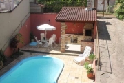 Casa 3 dormitórios com piscina Parque Santa Fé&lt;BR&gt;&lt;BR&gt;Excelente casa no Parque Santa Fé, composta por andar térreo com amplo living com lareira, ampla área de churrasqueira, cozinha, lavab