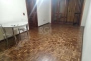 APARTAMENTO 3 DORMITÓRIOS  E 1 VAGA&lt;BR&gt;Lindo apartamento! Amplo com 99m² privativos, no 5º andar, 3 dormitórios, 2 salas (estar e jantar), área de serviço e banheiro. Bem ventilado e ensolarado.