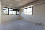 Excelente sala comercial com aproximadamente 34,09m² privativos, nova, de frente e com lavabo. Localizada no 7º pavimento, com ótima incidência solar.&lt;BR&gt;&lt;BR&gt;Edifício com porteiro eletrôni