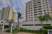 AMPLO APARTAMENTO COM 3 DORMITORIOS (UMA SUITE COM CLOSET E BANHEIRA DE HIDROMASSEGEM), COZINHA AMERICANA, SALA COM LAREIRA, APARTAMENTO COM 2 VAGAS DE GARAGEM. PORTARIA 24 HORAS. PREDIO COM INFRA-EST