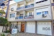 Apartamento , Térreo Garden com 2 quartos no bairro Rio Branco próximo ao Parque da Redenção  em Porto Alegre. &lt;BR&gt;Imóvel REFORMADO, com hall de entrada, dois dormitórios, sendo um com acesso a 