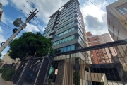 APARTAMENTO 3 DORMITÓRIOS - Imóvel com 103,71 m², 2 vagas de garagens independentes e escrituradas. O apartamento é composto por 3 dormitórios, sendo um deles suíte, todos com móveis sob medida e 2 de