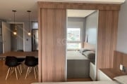 Excelente Studio, finamente mobiliado, todo automatizado, pronto para ocupação. &lt;BR&gt;&lt;BR&gt;Piso laminado, tampo da cozinha em granito, box vidro no banheiro, luminárias e acabamentos. &lt;BR&