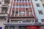 Conjunto comercial para locação no Centro de Porto Alegre, com aproximadamente 95 m², 4º andar, frente para a Rua dos Andradas com vista para região do Centro Histórico.&lt;BR&gt;Conjunto com amplas j