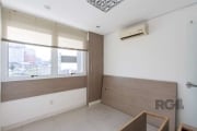 Sala comercial com recepção, lavabo e espaço para uma pequena cozinha,  na Cidade Baixa, em região que não foi alagada. Prédio com portaria e elevador. Ficam 2 splits e alguns móveis a combinar. &lt;B