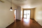 Apartamento com 3 dormitórios próximo a PUC: Apartamento completo! Living com dois ambientes + sacada com churrasqueira, cozinha com móveis e área de serviço. Parte íntima com suíte, banheiro social e