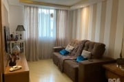 Excelente apartamento mobiliado e reformado. Com 2 dormitórios, de frente, sol da manhã.&lt;BR&gt;Banheiro com hidromassagem.&lt;BR&gt;Condomínio com salão de festas, churrasqueira e portaria 12h.