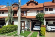 Casa 4 dormitórios 2 vagas patio grande Cavalhada Porto Alegre RS &lt;BR&gt;&lt;BR&gt; Linda casa com maravilhoso sótão que pode ser usado com 4º dormitório ou maravilhoso espaço para home office, ate