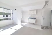 Apartamento amplo bem iluminado semi mobiliado&lt;BR&gt;Esse excelente apartamento conta com 2 dormitórios sendo 1 suíte, cozinha americana, sala e 1 vaga de garagem coberta.&lt;BR&gt;Cozinha com armá