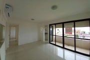 Apartamento de 3 dormitórios sendo 1 suíte com closet no Bairro Tristeza. Living 2 ambientes, Split, piso em porcelanato, 10° andar, sacada com churrasqueira. Cozinha com armários e fogão cooktop, áre