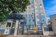 Excelente apartamento mobiliado, 2 dormitórios, sendo uma suite, living, cozinha americana mobiliada, banho social e área de serviço. Muito iluminado e arejado. Uma vaga coberta por convenção de condo