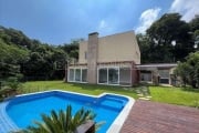 Casa para Venda em Carapicuíba, Granja Viana, 4 dormitórios, 4 suítes, 6 banheiros, 5 vagas