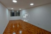 Sala Comercial à Venda no Centro de Santo André-SP  1 Sala, 1 Banheiro, 37m² de Área