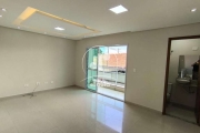 Sobrado em condomínio a venda com 125m², 3 dormitórios, 1 suíte, 2 vagas, na Vila Pires, Santo André/SP.