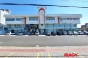 Sala comercial com 2 salas para alugar na Avenida Leoberto Leal, 1205, Barreiros, São José