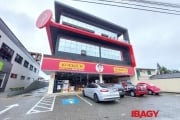 Sala comercial com 3 salas para alugar na Avenida Bom Jesus de Nazaré, 935, Aririu, Palhoça