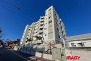 Apartamento com 3 quartos para alugar na Rua Manoel Loureiro, 1601, Barreiros, São José