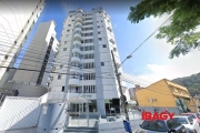 Apartamento com 3 quartos para alugar na Praça Hercílio Luz, 1425, Centro, Florianópolis