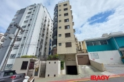 Apartamento com 3 quartos para alugar na Rua Madalena Barbi, 39, Centro, Florianópolis