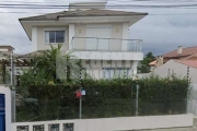 Casa em Condominio 3 suítes- Jardim Anchieta - Florianopolis