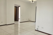 Apartamento de 02 quartos no Centro de Curitiba