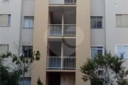 Apartamento no Condomínio Residencial Jardim das Torres.