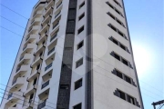 Apartamento Cobertura, no Condomínio Porto Sol.