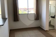 Apartamento no Condomínio Monte Alto .