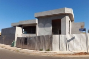 Casa em Construção no Condomínio Parque Faber IV