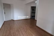 Apto na Vila Gomes com 3 dormitórios, sala de estar e jantar, varanda,  2 banheiros. FL23