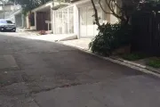 Casa de Condomínio com 3 Quartos para Alugar, 150 m² por R$ 5.000/Mês - FL59