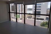 Sala comercial com vista para a Beira Mar continental no Estreito