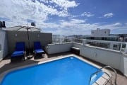 Piscina privativa, vista mar, mobiliado, espaço gourmet e 3 vagas no Centro - Á venda em Florianópolis.