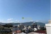 Andar alto, 3 suítes, terraço privativo e 2 vagas em Coqueiros - Á venda em Florianópolis