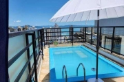 Duplex com terraço e vista mar, reformada, 3 quartos e 2 vagas à venda próximo ao Beira Mar Shopping.