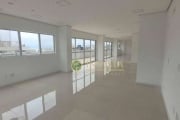 Andar/Sala comercial com vista mar e 2 vagas para locação no Centro de Florianópolis.