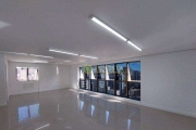 Sala comercial com 52m² e 2 vagas de garagem - À venda no Centro de Florianópolis.