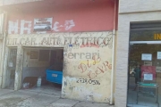 Casa comercial com salão para locação na Avenida Direitos Humanos!