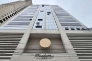 Luxuoso Apartamento de 3 Suítes no Manhattan Residence, em Meia Praia