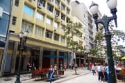 Conjunto Comercial à venda, 100.00 m2 por R$390000.00  - Centro - Curitiba/PR