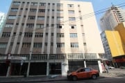 Kitinet com 1 quarto  para alugar, 30.00 m2 por R$1000.00  - Centro - Curitiba/PR